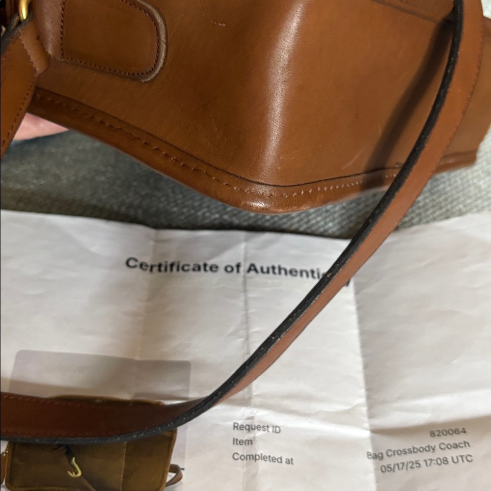 Coach Vintage NYC Camera Bag No 9760 in British Tan - Picture 6 of 9